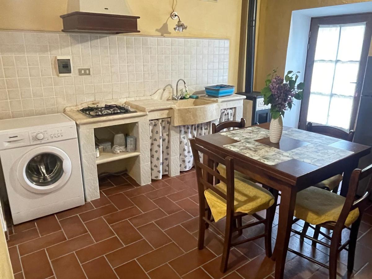 La Costarella Apartamento Montefollonico Exterior foto